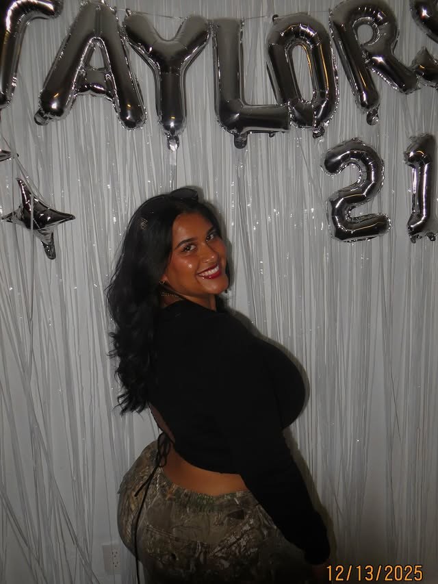 Allison Nicole Photo #13