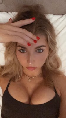 Avery Sickeri Photo #12