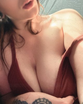 Blu Monday Photo #9
