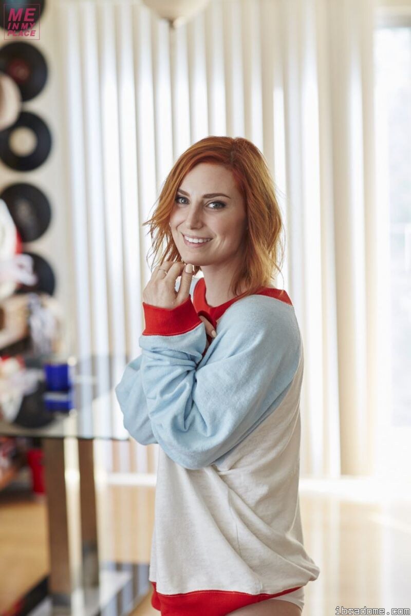 Bree Essrig Photo #25