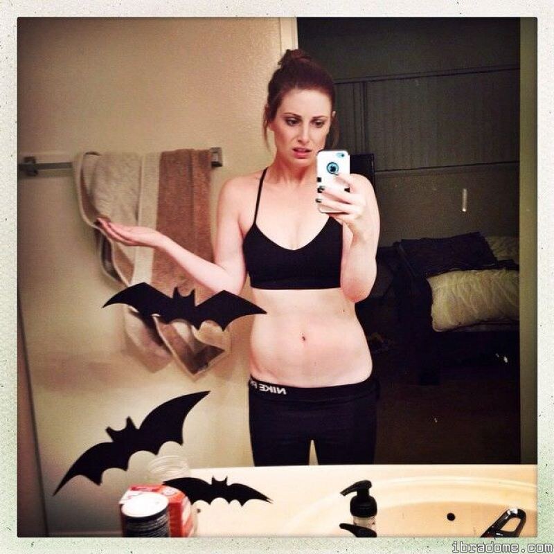 Bree Essrig Photo #26