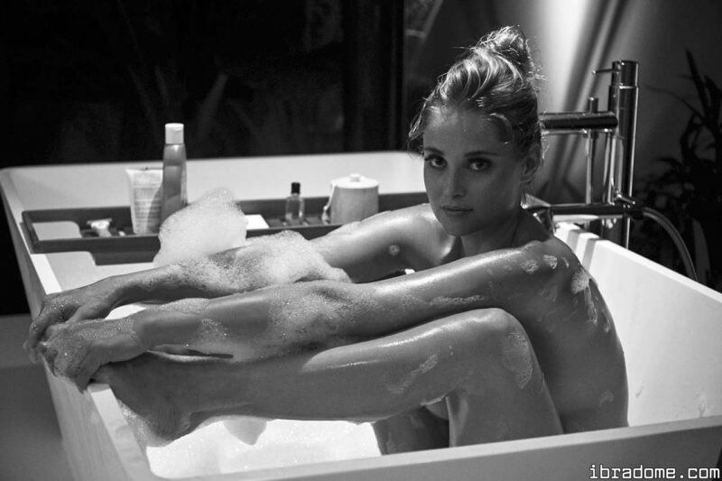 Genevieve Photo #189