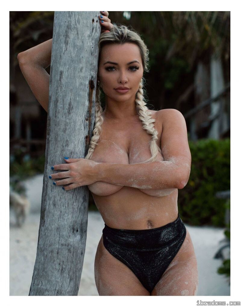 Lindsey Pelas Photo #27