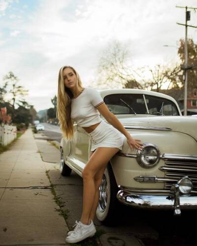 Caroline Zalog Photo #345