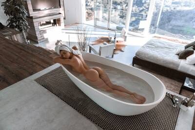 Natalie Roush Photo #445