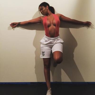 Taylor Hing Photo #6