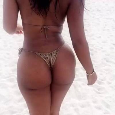 Taylor Hing Photo #15