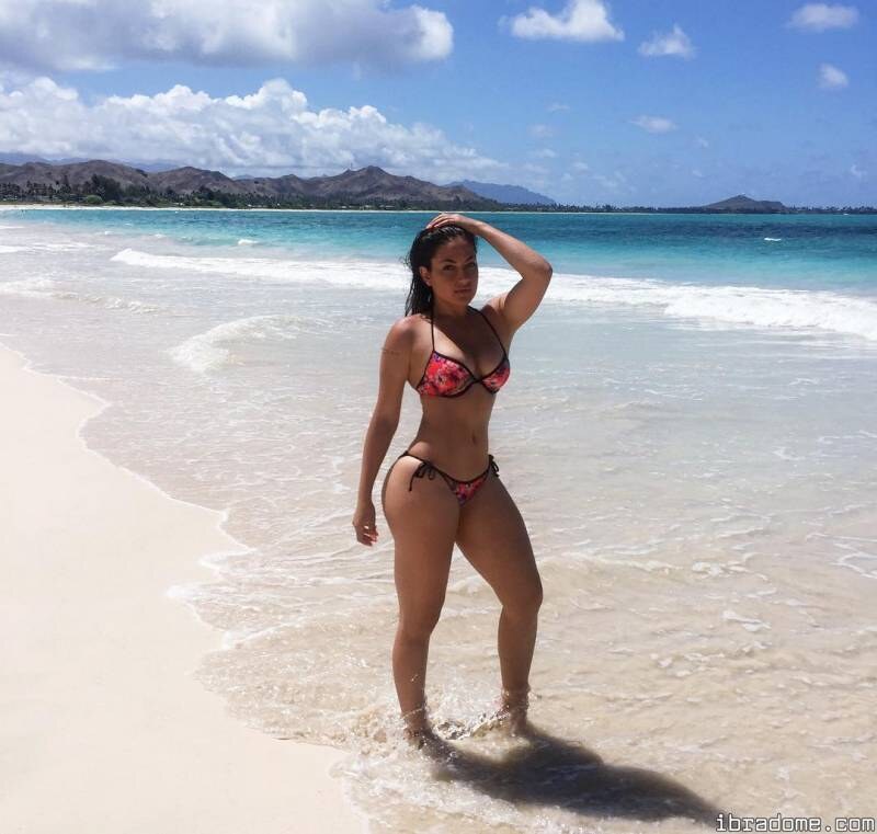 Inanna Sarkis Photo #27