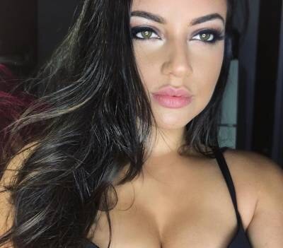 Inanna Sarkis Photo #28