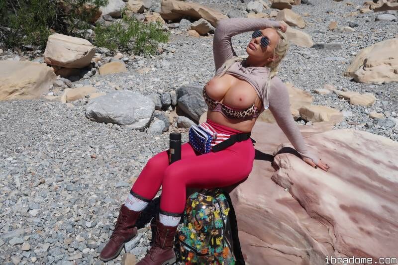 Tara Babcock Photo #176