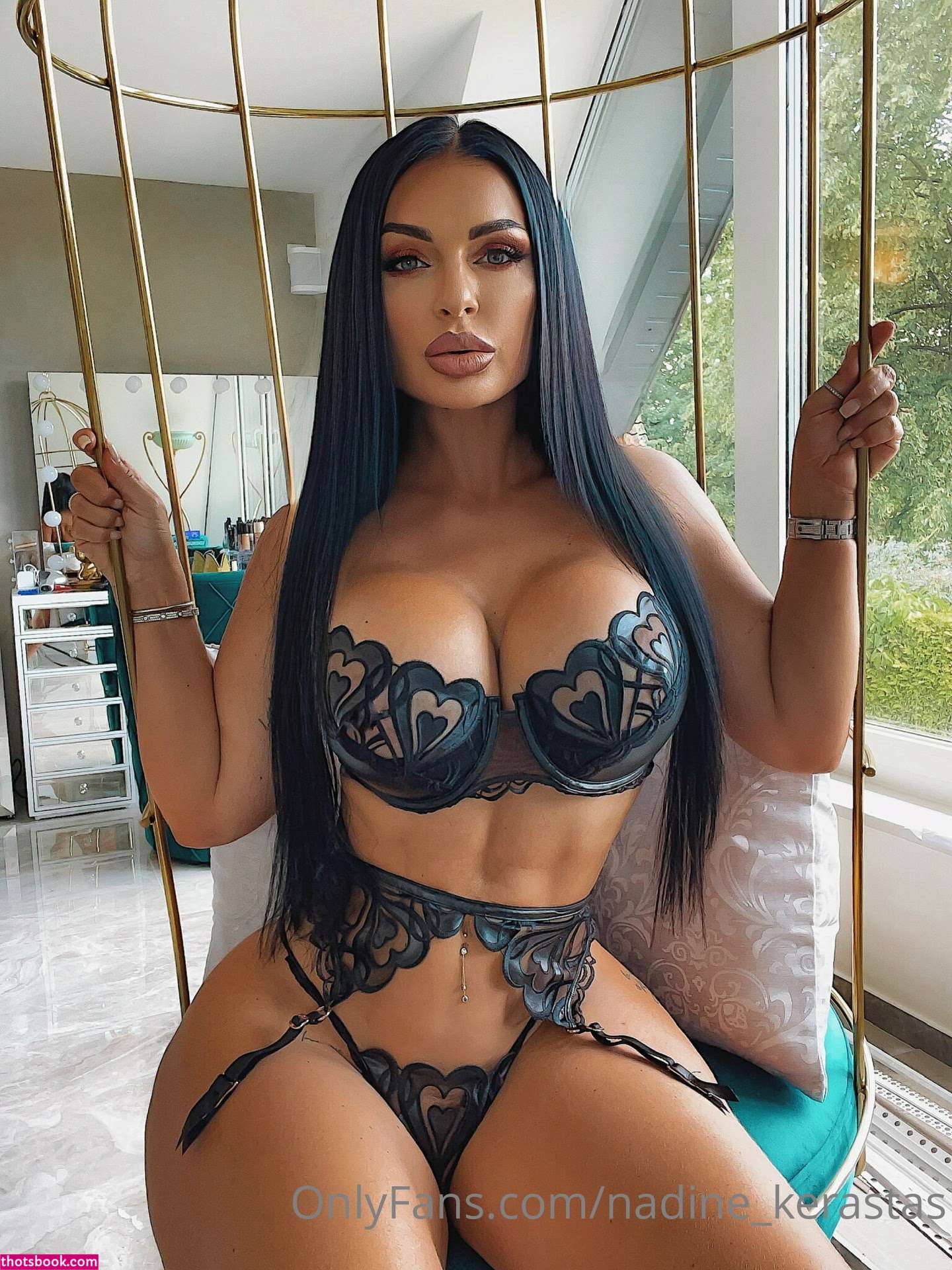 Nadine Kerastas Photo #25