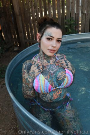 Tigerlilly Photo #18