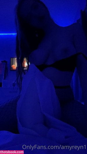 Amy Reynolds Video #28