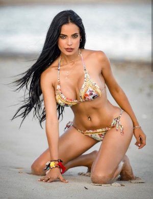 Mariell Andreina Photo #3