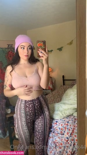 Moonbabyx44 Video #12