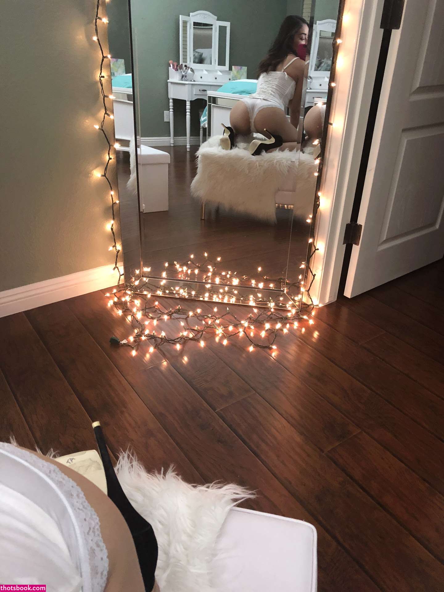 Emily Willis Photo #97