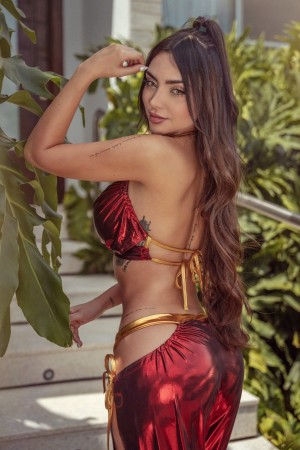 Nyvi Estephan Post #9