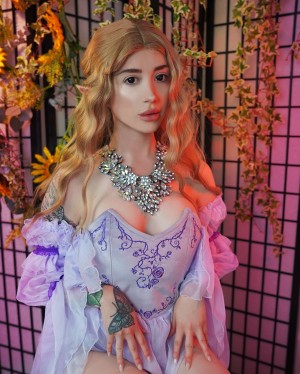 Lizzielestrange Photo #1