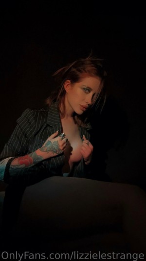 Lizzielestrange Photo #37