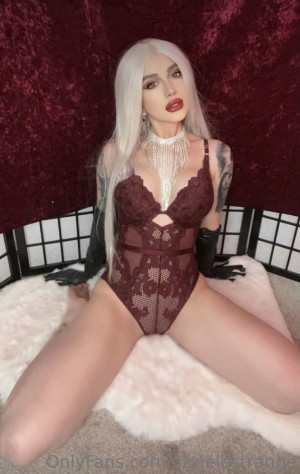 Lizzielestrange Photo #42