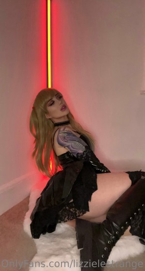 Lizzielestrange Photo #73
