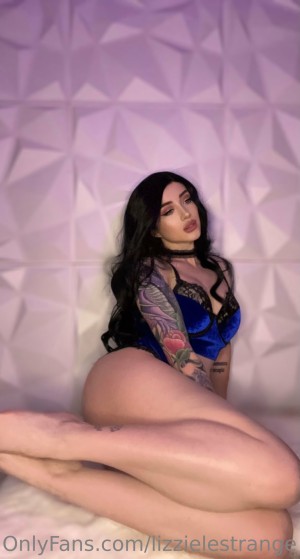 Lizzielestrange Photo #76