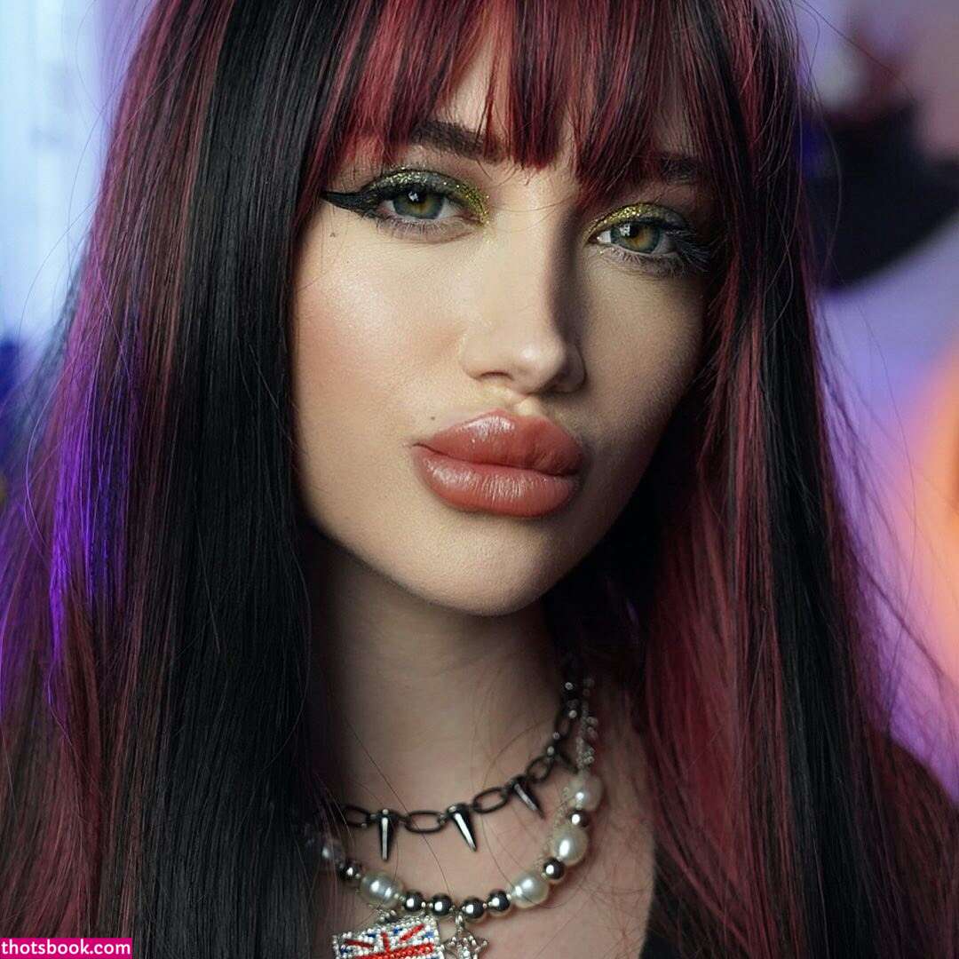 Lizzielestrange Photo #170