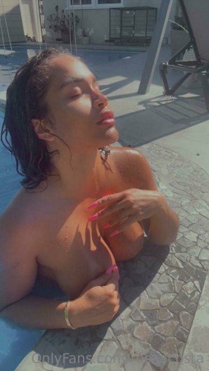 Rosa Acosta Photo #199