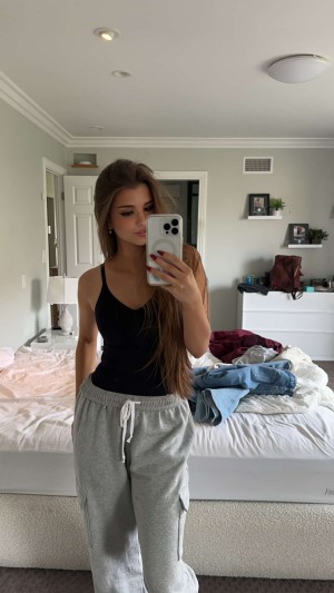 Brooke Monk Photo #25