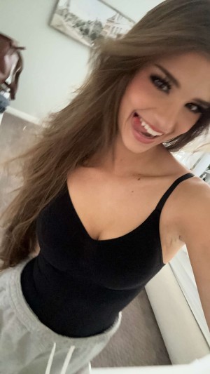 Brooke Monk Photo #30