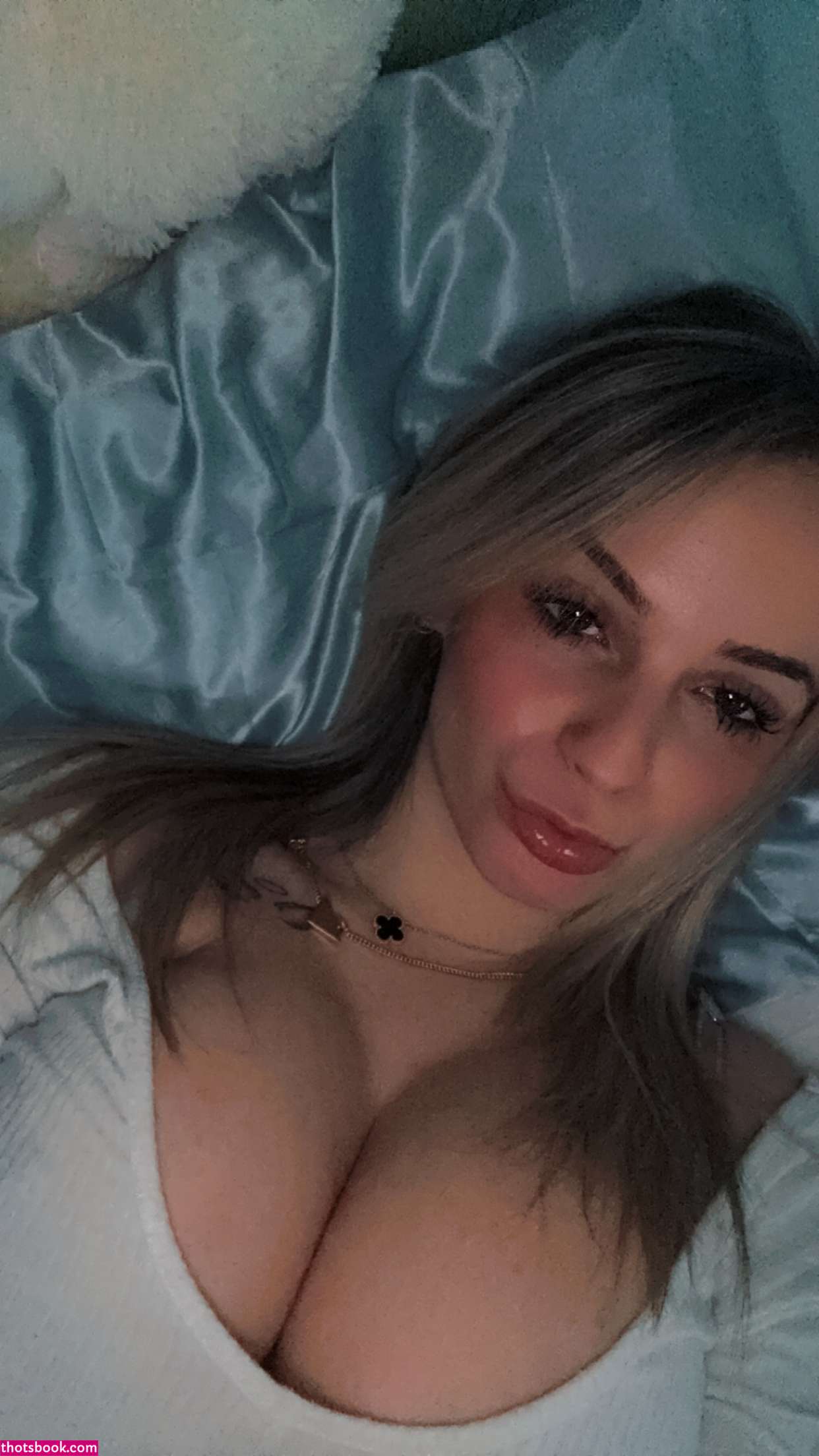 Kaitlyn Krems Photo #24