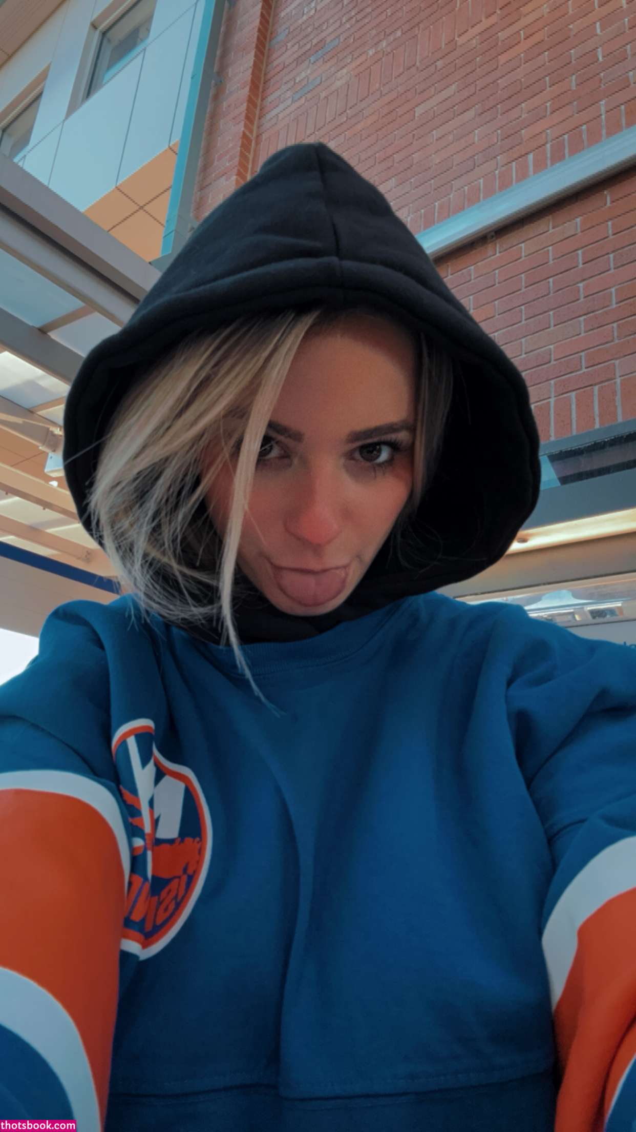 Kaitlyn Krems Photo #102