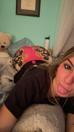 Kaitlyn Krems Photo #100