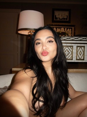 Stella Hudgens Photo #31