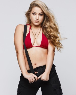 Scarlet Aviram Photo #48