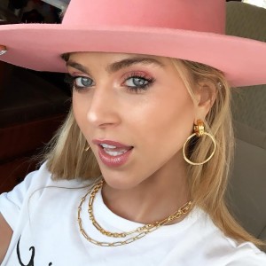 Anne Winters Photo #23