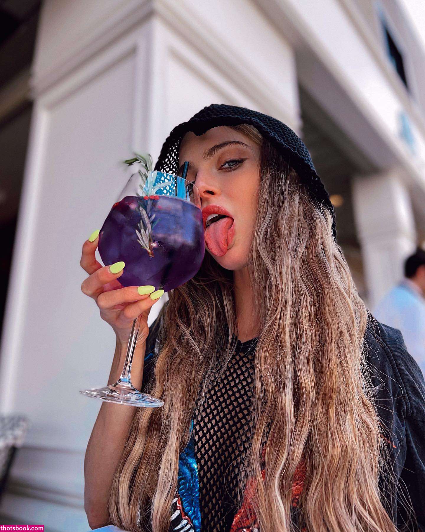 Anne Winters Photo #75