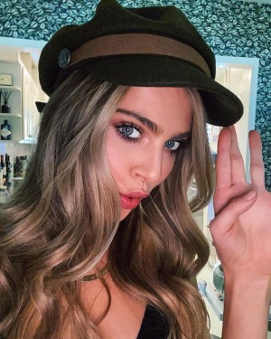 Anne Winters Photo #114