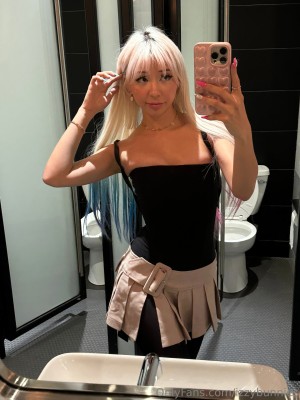 Izzybunnies Photo #493