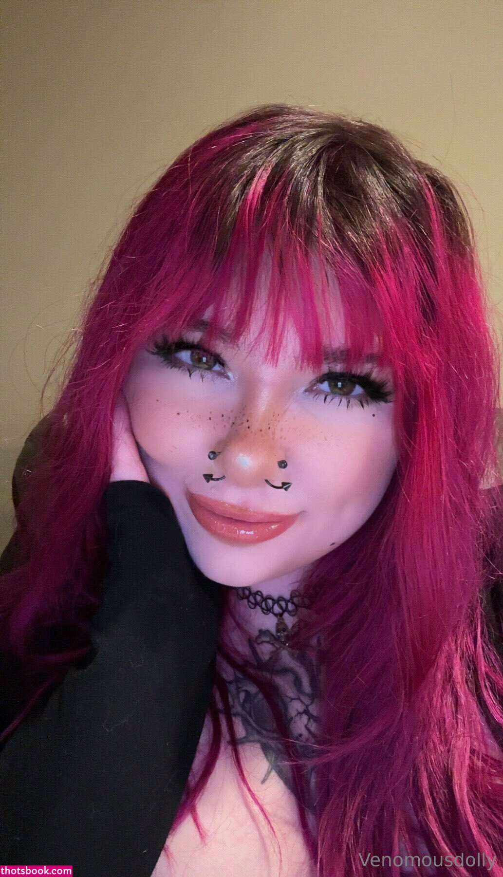 Venomous Dolly Photo #233