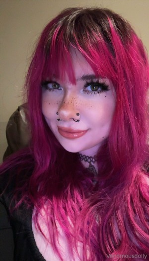 Venomous Dolly Photo #237