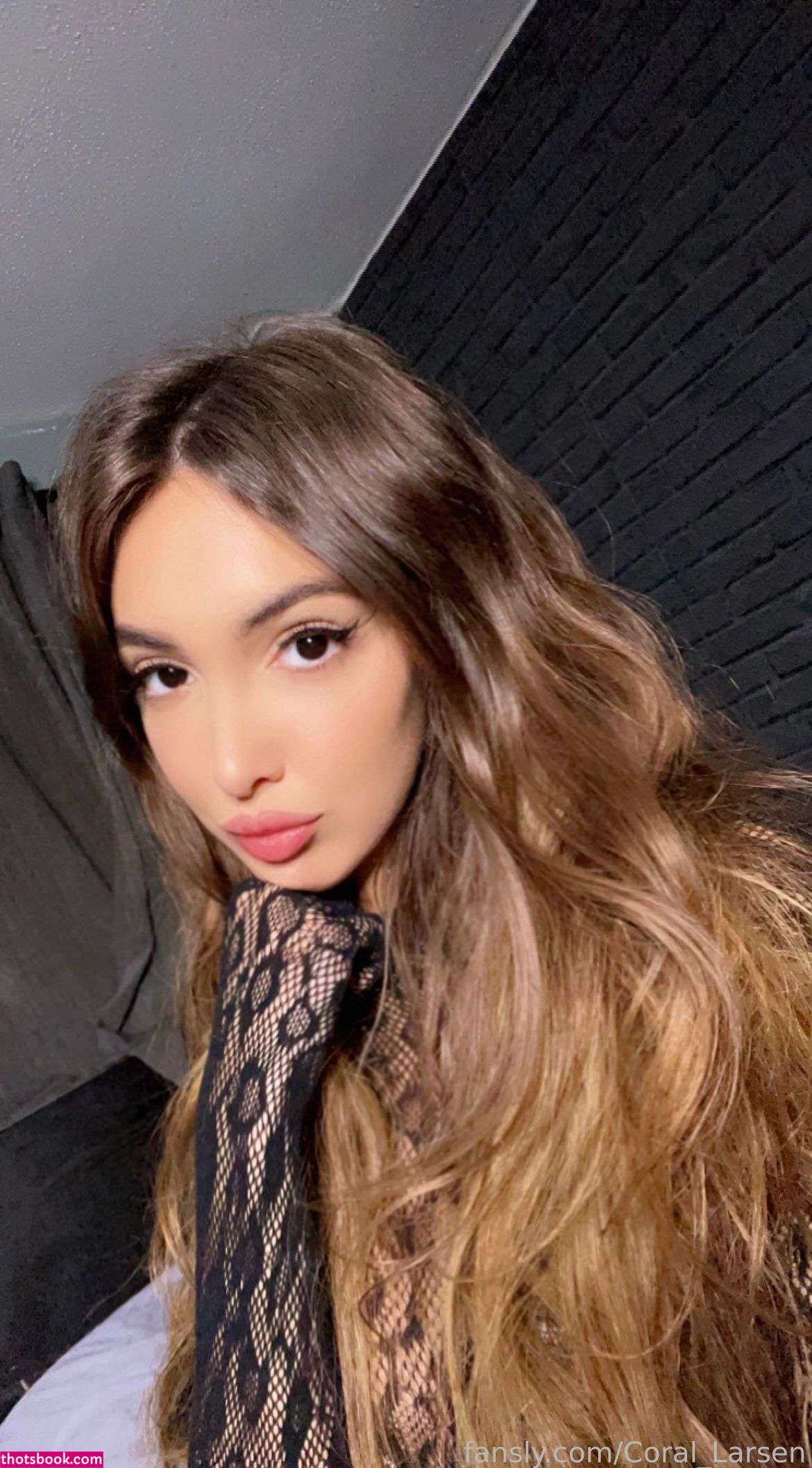 Coral Larsen Photo #208
