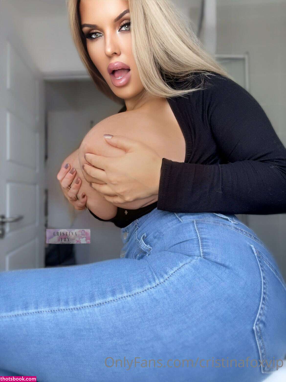 Cristina Fox Photo #11