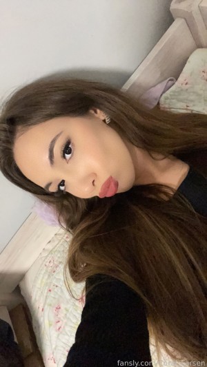 Coral Larsen Photo #237