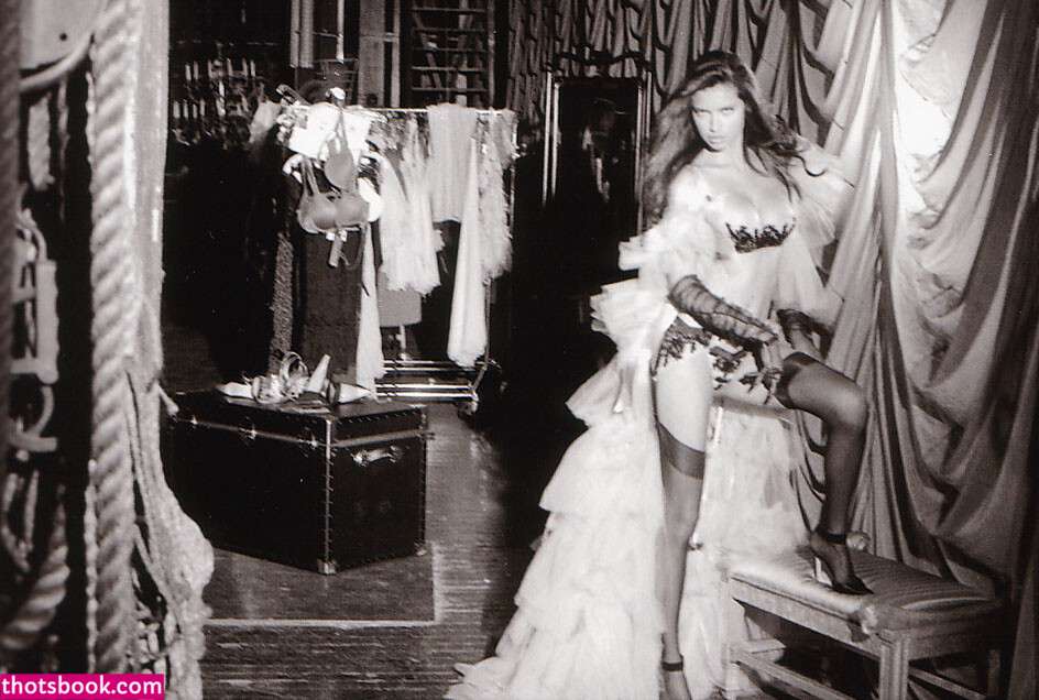 Adriana Lima Photo #103