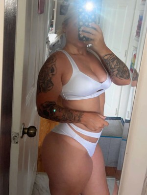 Chelsea Erdman Photo #15