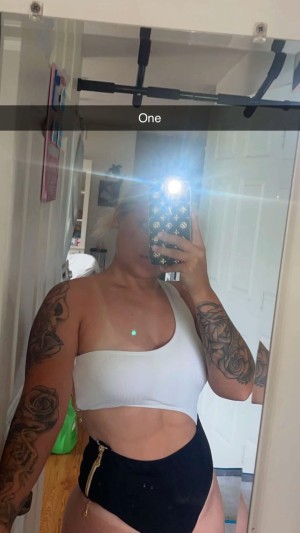 Chelsea Erdman Photo #16