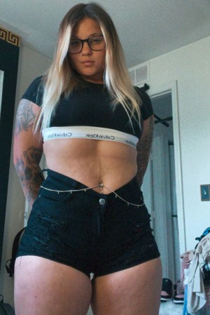 Chelsea Erdman Photo #29