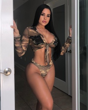 Stephanie Acevedo Photo #15