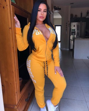 Stephanie Acevedo Photo #23